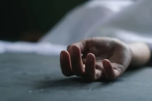തൃശ്ശൂരിൽ ഹോസ്റ്റലിൽനിന്ന് വീണ എംബിബിഎസ് വിദ്യാർഥിനി മരിച്ചു