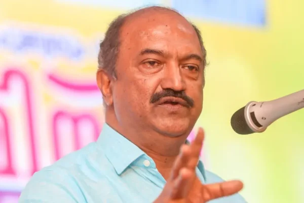 വീര്യംകുറഞ്ഞ മദ്യം: ജനങ്ങളെ സർക്കാർ കബളിപ്പിക്കുന്നുവെന്ന് കെ.എൻ. ബാലഗോപാൽ