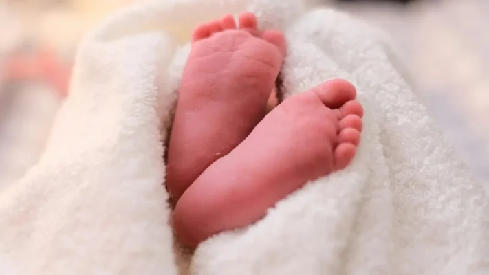 ഷിമോഗയിൽ ബസ് കാത്തിരിപ്പ് കേന്ദ്രത്തിൽ നവജാത ശിശുവിനെ ഉപേക്ഷിക്കപ്പെട്ട നിലയിൽ കണ്ടെത്തി