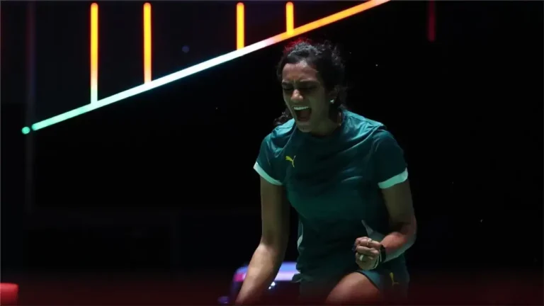 Sindhu lifts trophy