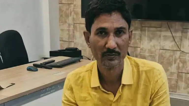 നീറ്റ് ചോദ്യപേപ്പർ ചോർച്ച: സഞ്ജീവ് മുഖിയയ്ക്കെതിരായ ആരോപണങ്ങൾക്ക് തെളിവില്ലെന്ന് സിബിഐ നീറ്റ് ചോദ്യപേപ്പർ ചോർച്ച: സഞ്ജീവ് മുഖിയയ്ക്കെതിരായ ആരോപണങ്ങൾക്ക് തെളിവില്ലെന്ന് സിബിഐ