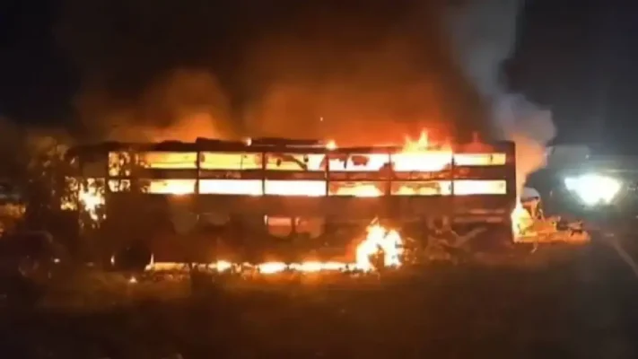 രാജസ്ഥാനിൽ യാത്രാബസിന് തീപ്പിടിച്ച് വൻ ദുരന്തം; ഏഴുപേർ മരിച്ചു, 22 പേർക്ക് പരിക്ക്