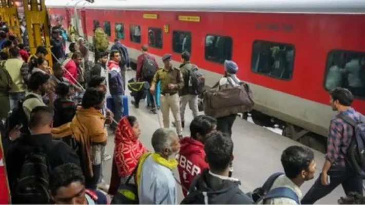 ഇത്തവണ ഓണം നാട്ടിലാഘോഷിക്കാം! സ്പെഷ്യൽ ട്രെയിനുമായി റെയിൽവേ, ഇന്ന് മുതൽ ബുക്ക് ചെയ്യാം.