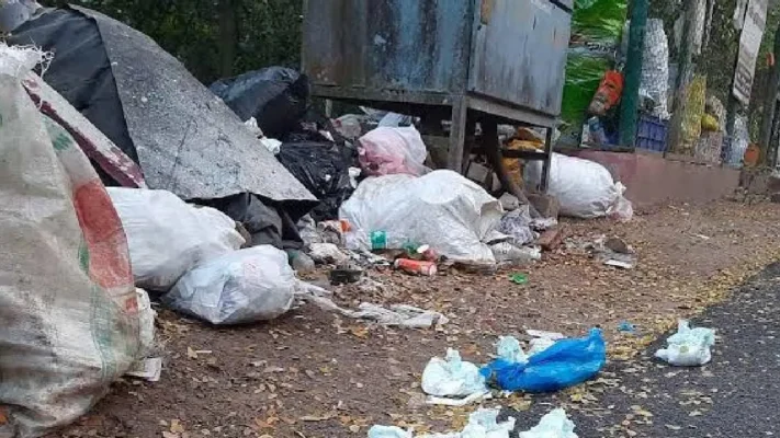 ഒളിമ്പിക്സ് സ്വപ്നങ്ങളും കുന്നുകൂടുന്ന മാലിന്യവും: തിരുവനന്തപുരം കോർപ്പറേഷനിൽ പ്രതിസന്ധി രൂക്ഷം