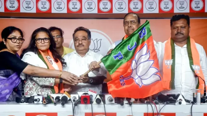 തൃണമൂൽ വിട്ട പ്രമുഖ നേതാക്കൾ ബിജെപിയിലേക്ക്; ബംഗാൾ രാഷ്ട്രീയത്തിൽ വൻ അഴിച്ചുപണി