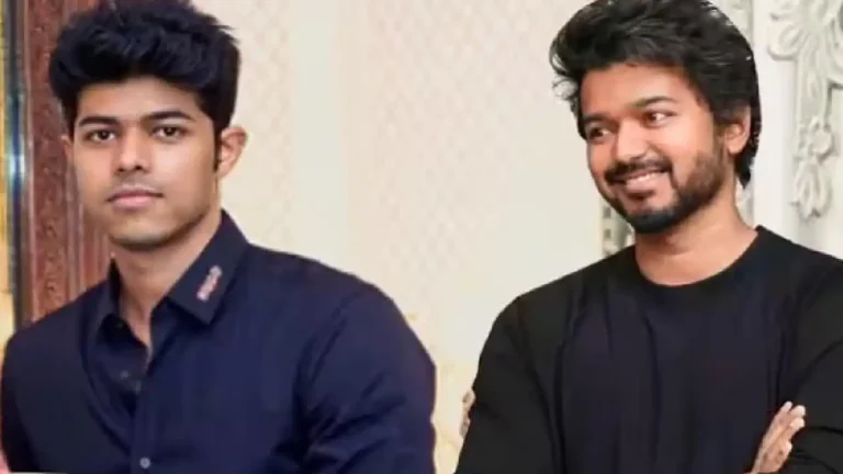 "അങ്ങനെ എന്ത് കേട്ടാലും ആദ്യം മനസ്സിൽ വരുന്നത് അച്ഛൻ്റെ പേര്": ഈ മകനെയാണോ വീട്ടിൽ നിന്ന് പുറത്താക്കിയത്? ഇതുവരെ കേട്ടതെല്ലാം കള്ളമോ?; സത്യം പുറത്ത് കൊണ്ട് വന്ന് വിജയ്യുടെ മകൻ! Actor Vijay with son Jason Sanjay latest interview news
