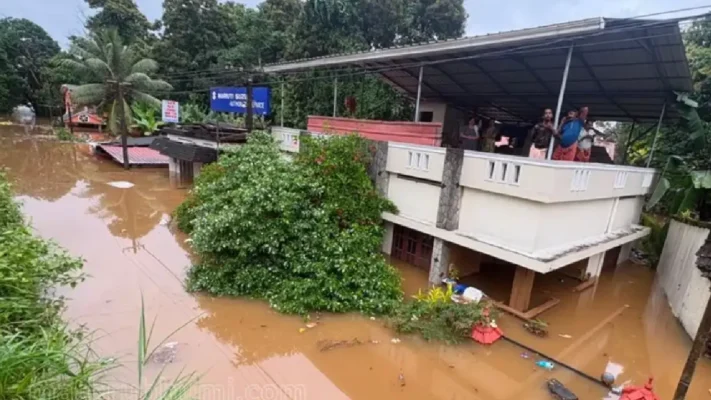തിമിർത്ത് പെയ്ത് മഴ: സംസ്ഥാനത്ത് ഇന്ന്  എട്ട് ജില്ലകളിൽ  ഓറഞ്ച് അലർട്ട് പ്രഖ്യാപിച്ചു എട്ട്  കള്ളക്കടൽ പ്രതിഭാസത്തിൽ ജാഗ്രതാ നിർദ്ദേശം